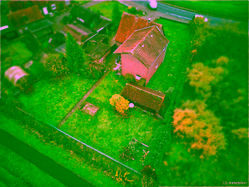 Sanierungsbedürftiges Haus mit Potenzial für 2 Neubauten (je 3 bzw. 2 WE) in Bad Zwischenahn-Specken, 26160 Bad Zwischenahn / Specken, Einfamilienhaus