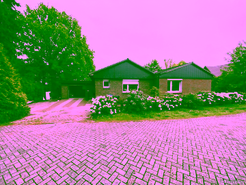 Sanierungsfähiger Bungalow in Sackgassenlage mit großzügigem Grundstück, 26188 Edewecht / Husbäke, Bungalow