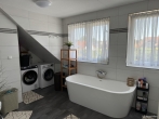 Badezimmer OG - Wohnen, Leben, Genießen ,großzügiges Haus mit Remise & Outdoorküche