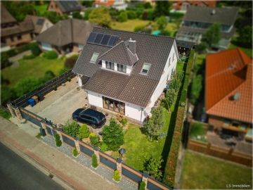 Wohnen, Leben, Genießen ,großzügiges Haus mit Remise & Outdoorküche, 26215 Wiefelstede / Ofenerfeld, Einfamilienhaus