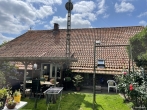 Haus Seite - Charmantes Bauernhaus mit großem Potenzial in Bockhorn-Steinhausen ,Sanierung, Neubau oder Teilverkauf möglich