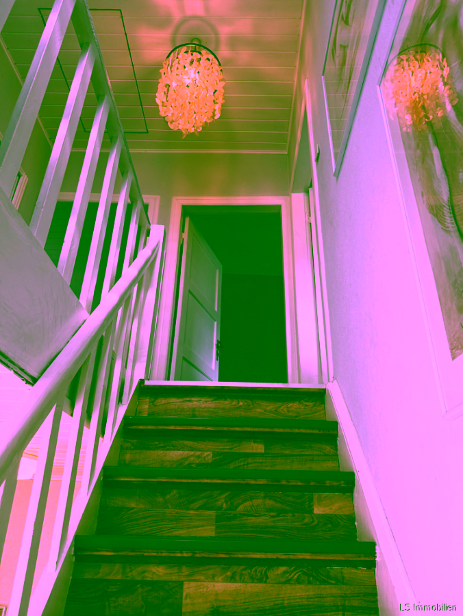 Treppe Flur zum OG